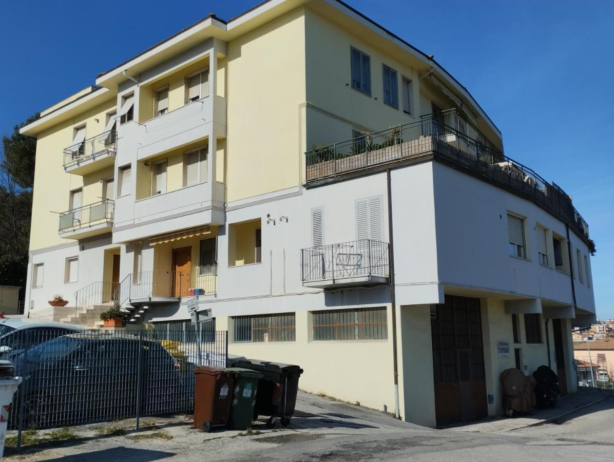 37 Nodi Apartment Ancona Luaran gambar